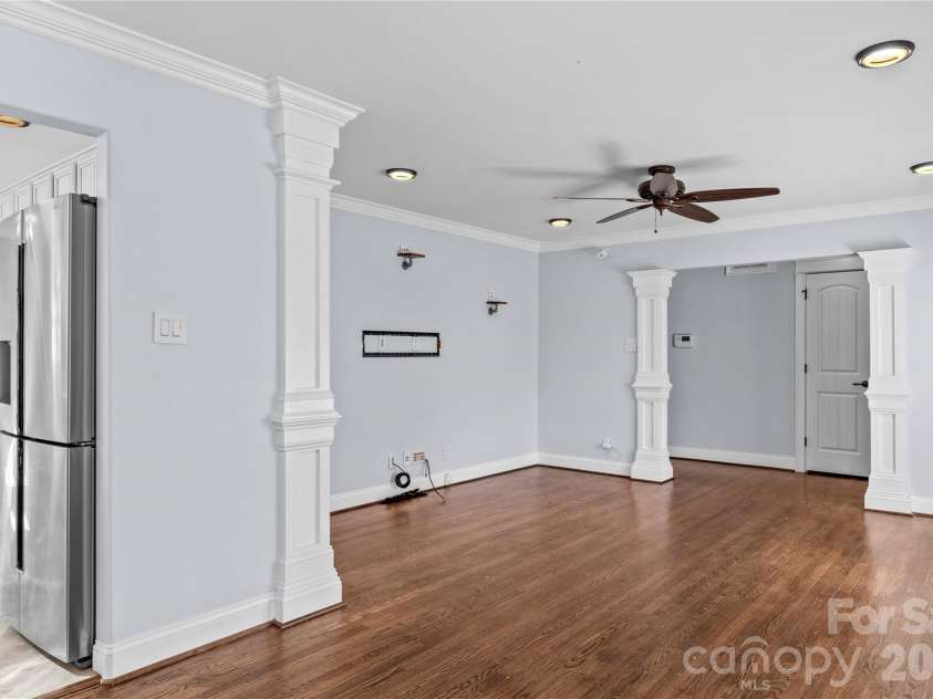 3103 Centennial Street, High Point, NC 27265.  MLS# CAR4426868, YatesRealty ID 52357. 