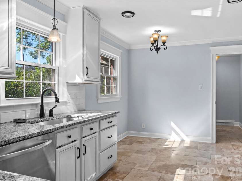 3103 Centennial Street, High Point, NC 27265.  MLS# CAR4426868, YatesRealty ID 52357. Kitchen with view into Breakfast Room