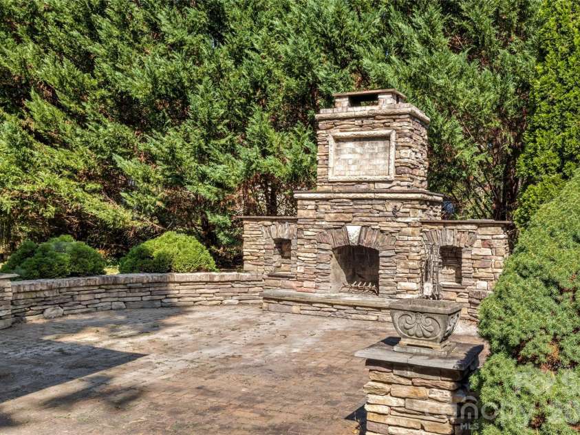 3103 Centennial Street, High Point, NC 27265.  MLS# CAR4426868, YatesRealty ID 52357. Outdoor Fireplace