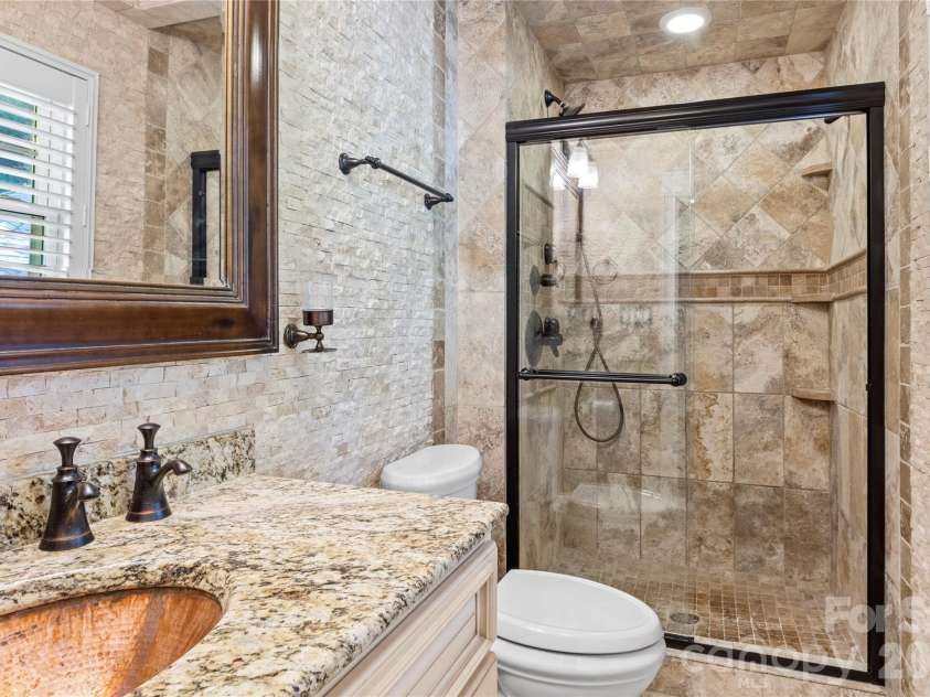 3103 Centennial Street, High Point, NC 27265.  MLS# CAR4426868, YatesRealty ID 52357. Primary Bath