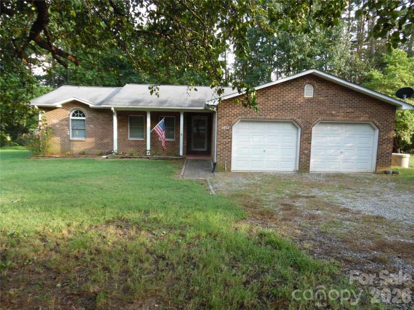 1453 Marshbrooke Lane, Catawba, NC 28609.  MLS# CAR4427196, YatesRealty ID 52360. 