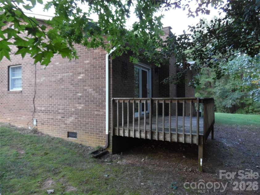 1453 Marshbrooke Lane, Catawba, NC 28609.  MLS# CAR4427196, YatesRealty ID 52360. 