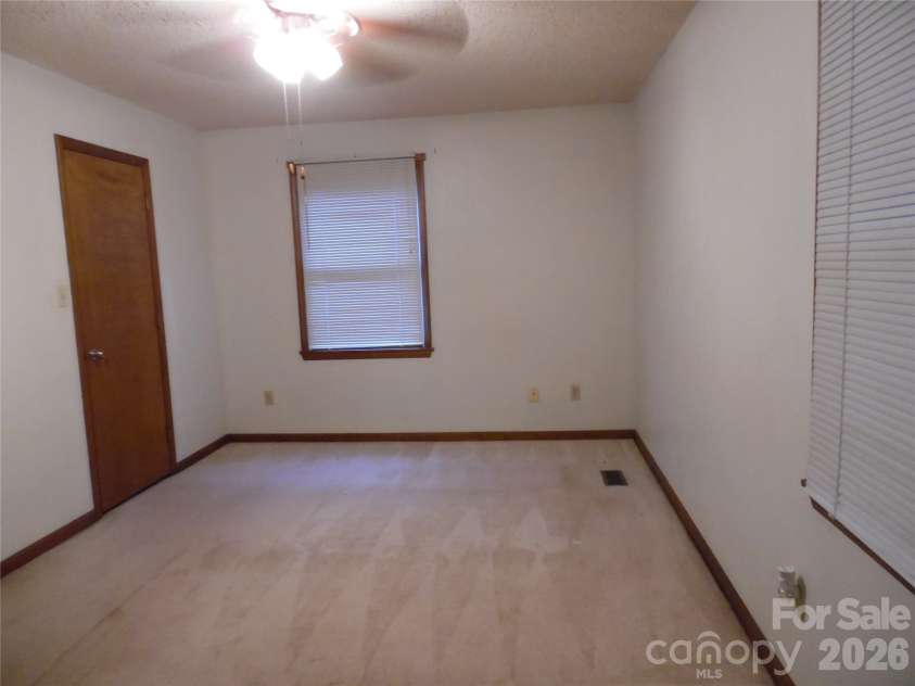 1453 Marshbrooke Lane, Catawba, NC 28609.  MLS# CAR4427196, YatesRealty ID 52360. 
