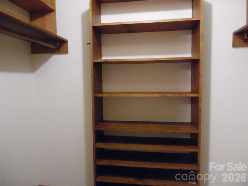 1453 Marshbrooke Lane, Catawba, NC 28609.  MLS# CAR4427196, YatesRealty ID 52360. 
