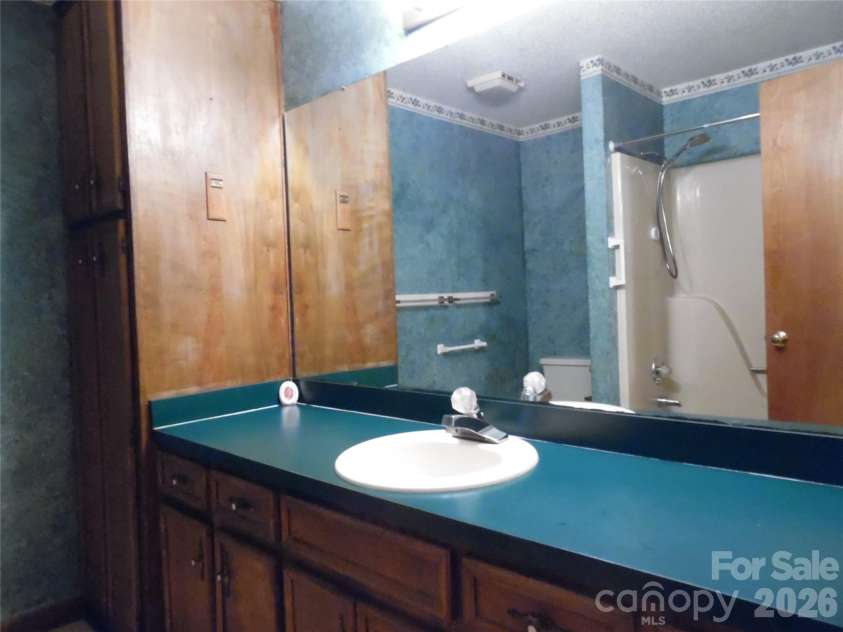1453 Marshbrooke Lane, Catawba, NC 28609.  MLS# CAR4427196, YatesRealty ID 52360. 