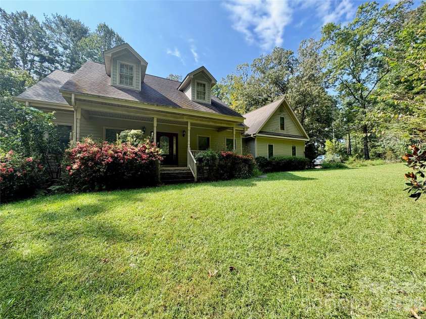 502 Pace Road, Hendersonville, NC 28792.  MLS# CAR4427291, YatesRealty ID 52361. 
