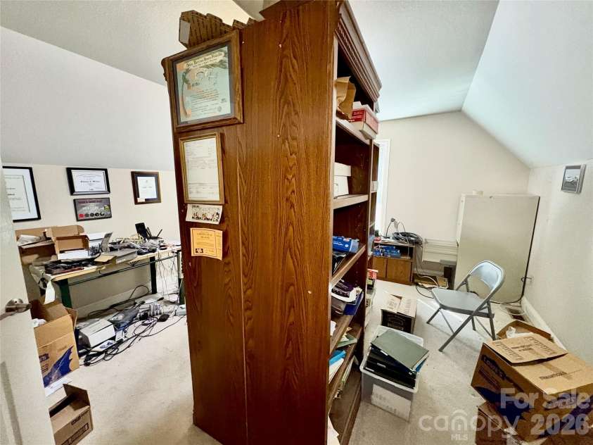 502 Pace Road, Hendersonville, NC 28792.  MLS# CAR4427291, YatesRealty ID 52361. 