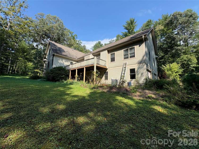 502 Pace Road, Hendersonville, NC 28792.  MLS# CAR4427291, YatesRealty ID 52361. 