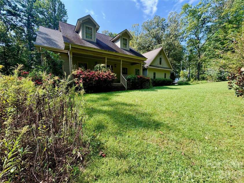 502 Pace Road, Hendersonville, NC 28792.  MLS# CAR4427291, YatesRealty ID 52361. 