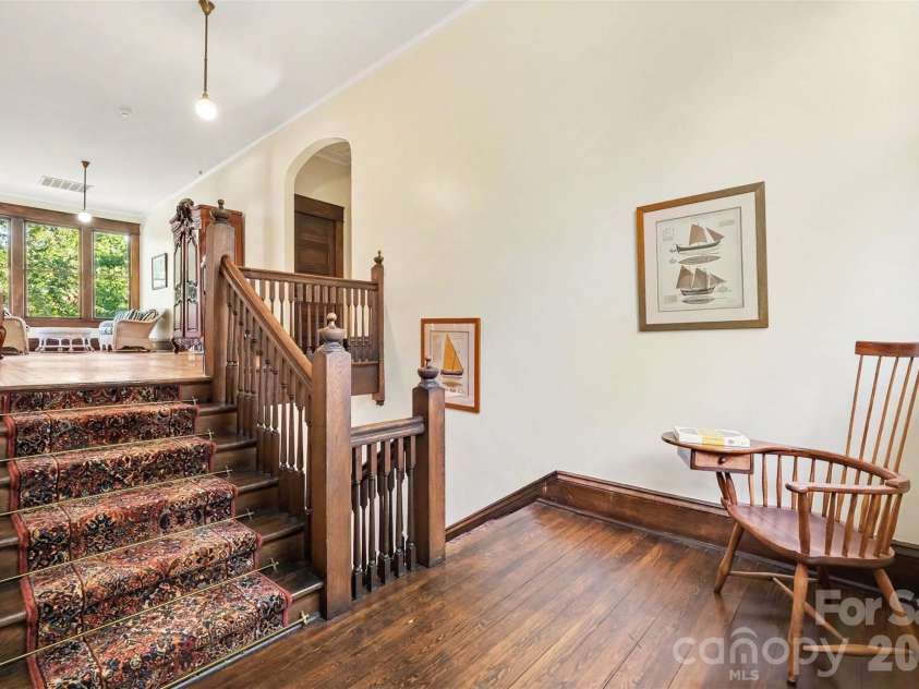 624 Walnut Street, Statesville, NC 28677.  MLS# CAR4396029, YatesRealty ID 52364. 