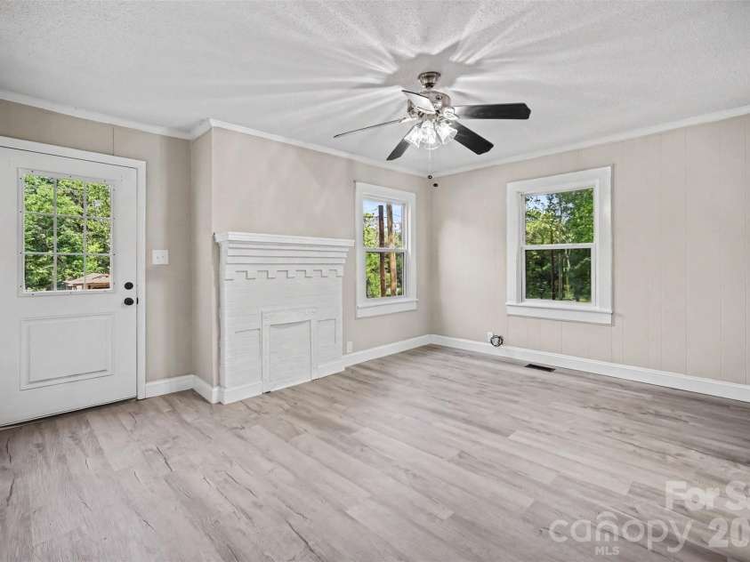 312 Prince Street, Kannapolis, NC 28083.  MLS# CAR4424619, YatesRealty ID 52367. 