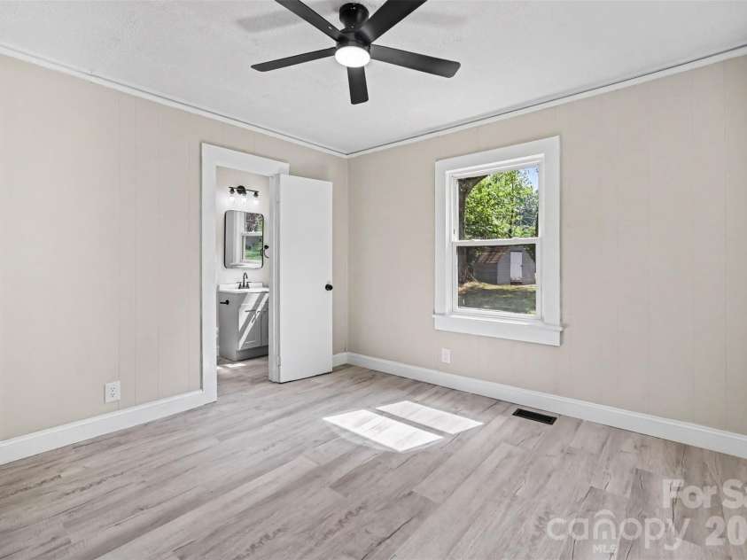 312 Prince Street, Kannapolis, NC 28083.  MLS# CAR4424619, YatesRealty ID 52367. 