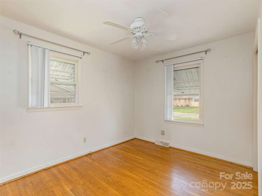 12 Birchwood Lane, Asheville, NC 28805.  MLS# CAR4244142, YatesRealty ID 5237. Bedroom One