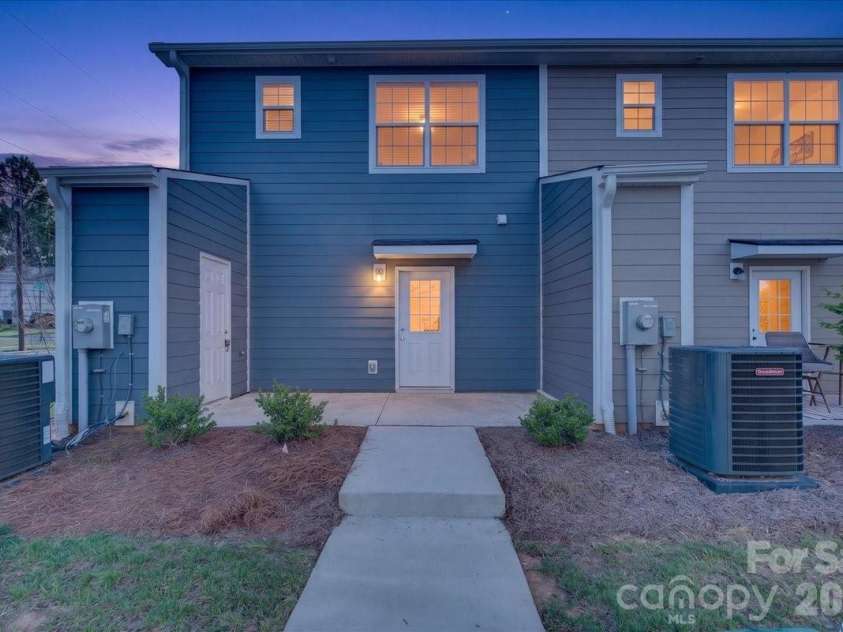344 Lincoln Street, Concord, NC 28025.  MLS# CAR4355433, YatesRealty ID 5237. Model Home