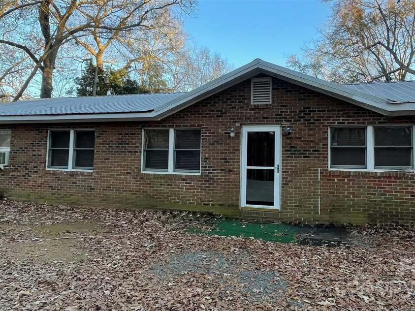 2912 GADDYS FERRY Road, Norwood, NC 28128.  MLS# CAR4329332, YatesRealty ID 52372. FRONT 