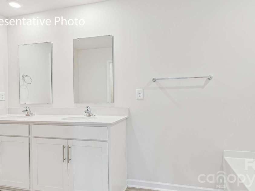 926 Two Brothers Lane, York, SC 29745.  MLS# CAR4427430, YatesRealty ID 52373. 