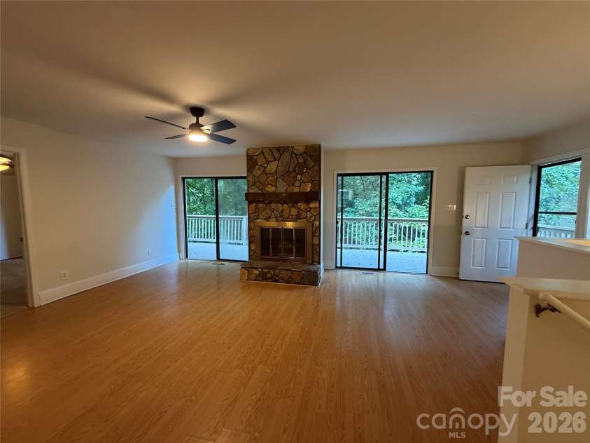 4043 Windward Drive, Tega Cay, SC 29708.  MLS# CAR4426167, YatesRealty ID 52375. 