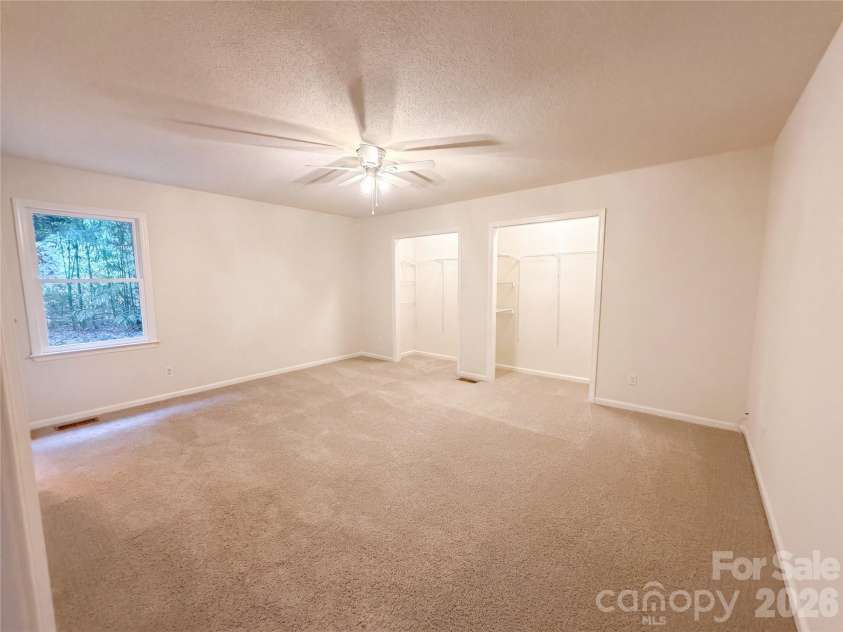 4043 Windward Drive, Tega Cay, SC 29708.  MLS# CAR4426167, YatesRealty ID 52375. 