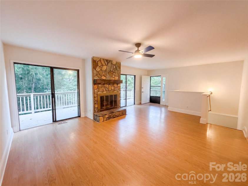 4043 Windward Drive, Tega Cay, SC 29708.  MLS# CAR4426167, YatesRealty ID 52375. 