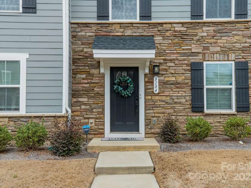 3104 Timber Mill Drive, Matthews, NC 28104.  MLS# CAR4234429, YatesRealty ID 5238. 