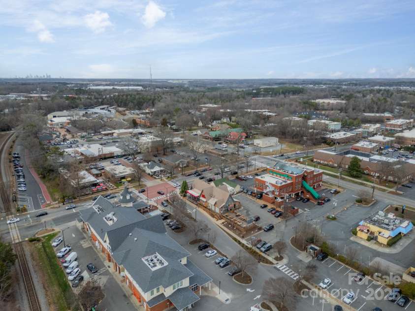 3104 Timber Mill Drive, Matthews, NC 28104.  MLS# CAR4234429, YatesRealty ID 5238. 