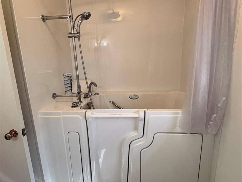 204 Nims Road, Mount Holly, NC 28120.  MLS# CAR4426810, YatesRealty ID 52380. Bathroom