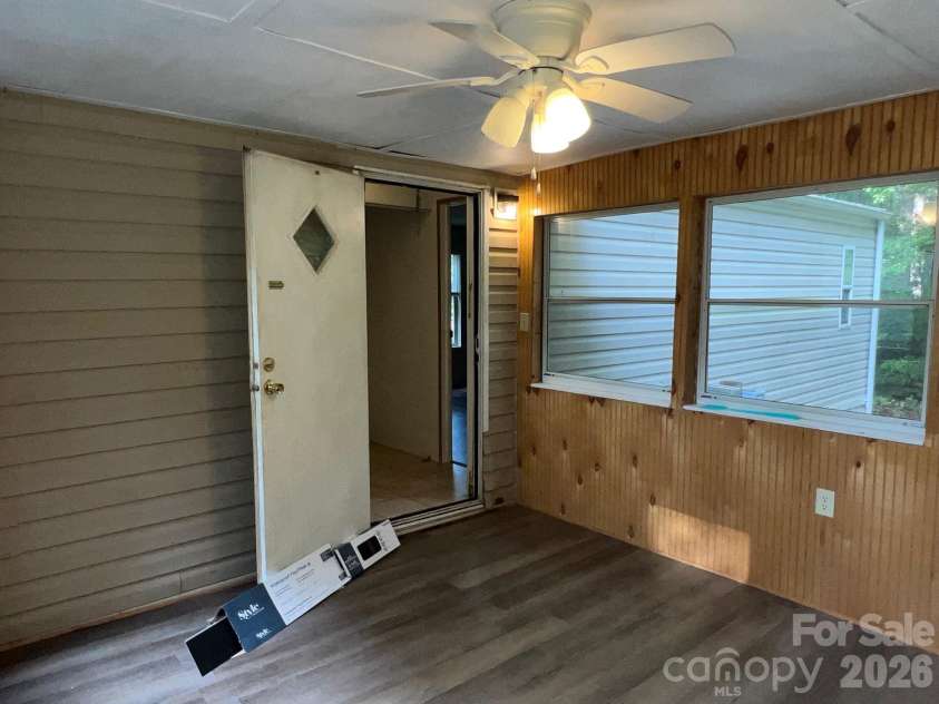 5543 White Oaks Drive, Morganton, NC 28655.  MLS# CAR4426777, YatesRealty ID 52381. 