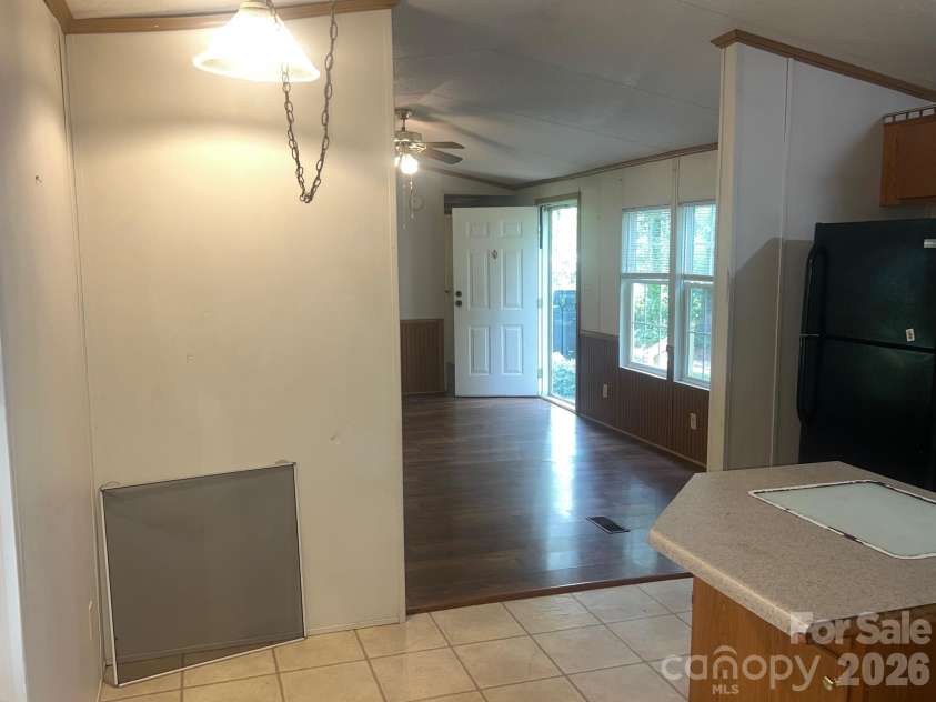 5543 White Oaks Drive, Morganton, NC 28655.  MLS# CAR4426777, YatesRealty ID 52381. 