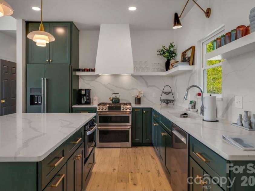 58 Bird Creek Estates Road, Black Mountain, NC 28711.  MLS# CAR4427379, YatesRealty ID 52383. 