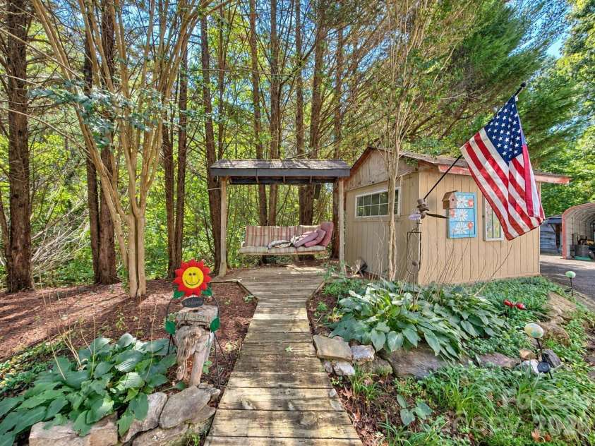 8596 Ledford Avenue, Connelly Springs, NC 28612.  MLS# CAR4427235, YatesRealty ID 52385. 