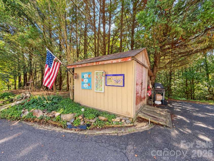 8596 Ledford Avenue, Connelly Springs, NC 28612.  MLS# CAR4427235, YatesRealty ID 52385. 