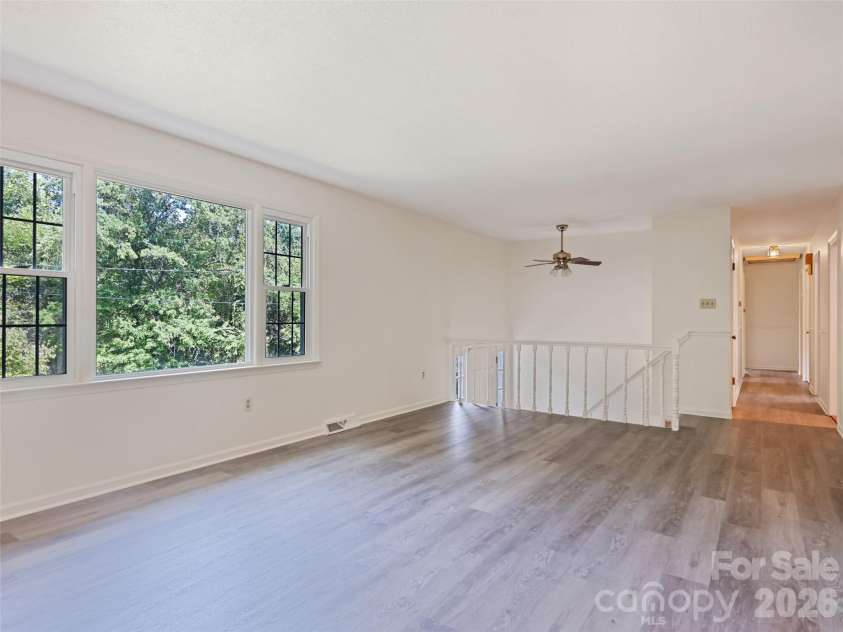 11 Crestwood Lane, Candler, NC 28715.  MLS# CAR4427440, YatesRealty ID 52386. 