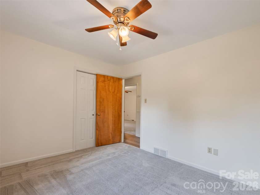11 Crestwood Lane, Candler, NC 28715.  MLS# CAR4427440, YatesRealty ID 52386. 