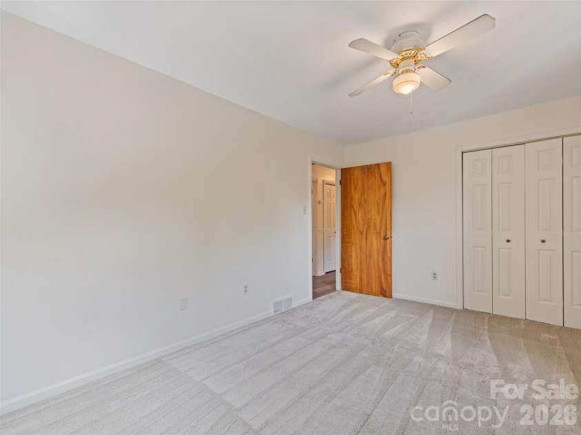 11 Crestwood Lane, Candler, NC 28715.  MLS# CAR4427440, YatesRealty ID 52386. 