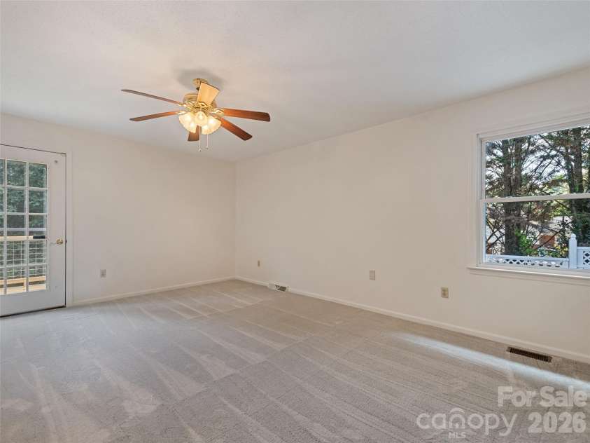 11 Crestwood Lane, Candler, NC 28715.  MLS# CAR4427440, YatesRealty ID 52386. 