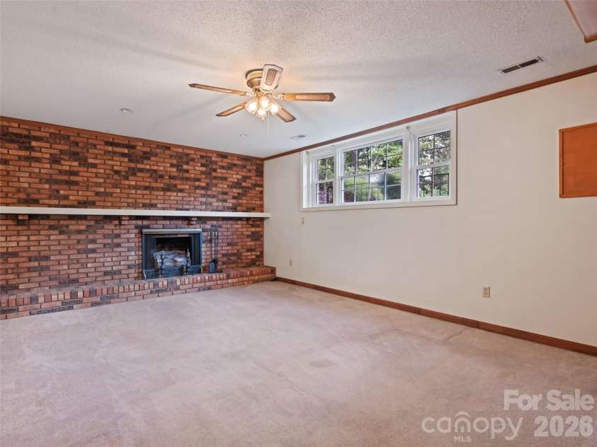 11 Crestwood Lane, Candler, NC 28715.  MLS# CAR4427440, YatesRealty ID 52386. 