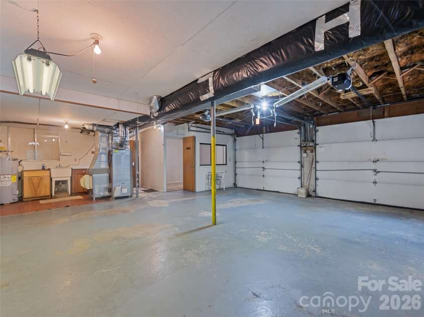 11 Crestwood Lane, Candler, NC 28715.  MLS# CAR4427440, YatesRealty ID 52386. 