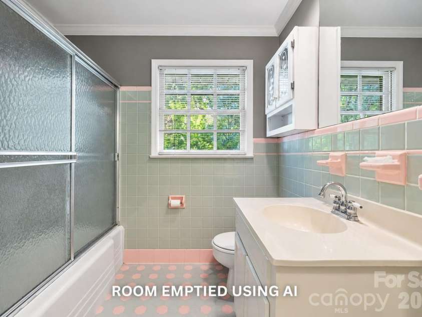 4514 Wilgrove Mint Hill Road, Mint Hill, NC 28227.  MLS# CAR4423298, YatesRealty ID 52389. Hall Bathroom