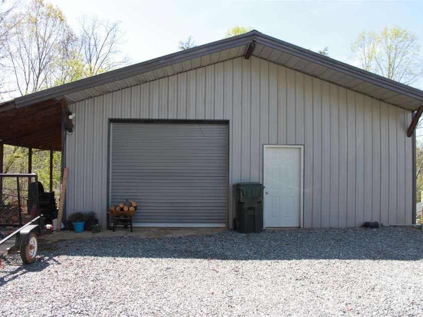 103 Verbinia Drive, Rutherfordton, NC 28139.  MLS# CAR4242200, YatesRealty ID 5239. 