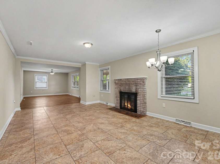 1204 Fulton Drive, Statesville, NC 28677.  MLS# CAR4426164, YatesRealty ID 52392. 