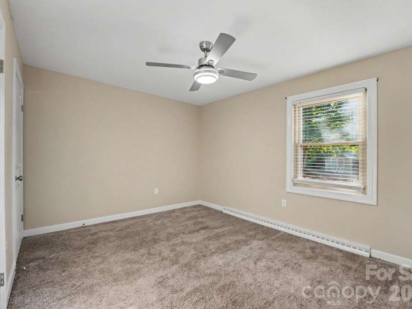 1204 Fulton Drive, Statesville, NC 28677.  MLS# CAR4426164, YatesRealty ID 52392. 