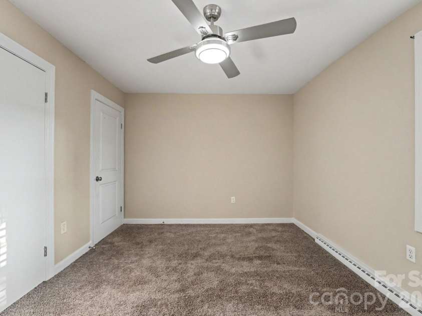 1204 Fulton Drive, Statesville, NC 28677.  MLS# CAR4426164, YatesRealty ID 52392. 