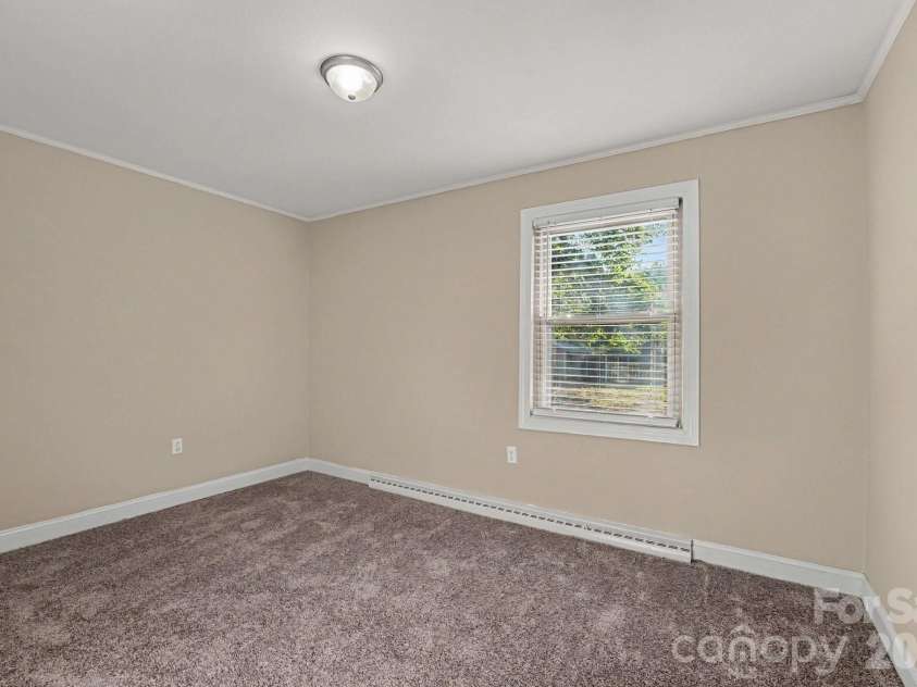 1204 Fulton Drive, Statesville, NC 28677.  MLS# CAR4426164, YatesRealty ID 52392. 