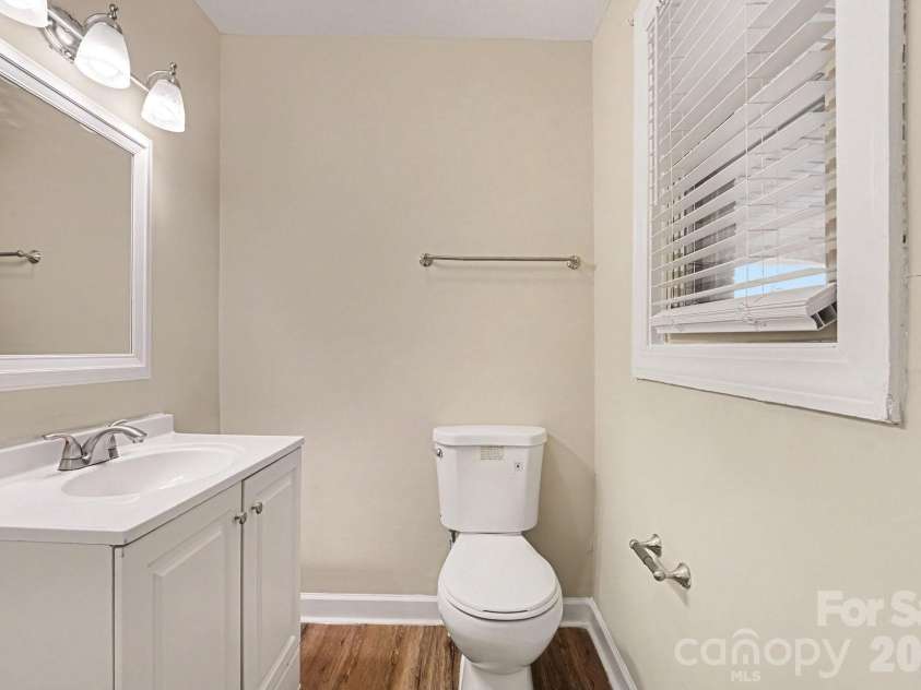 1204 Fulton Drive, Statesville, NC 28677.  MLS# CAR4426164, YatesRealty ID 52392. 