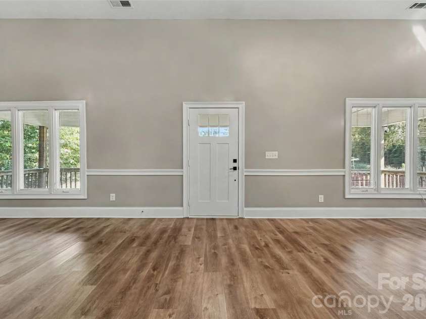 703 Enochville Avenue, Kannapolis, NC 28081.  MLS# CAR4423409, YatesRealty ID 52396. 