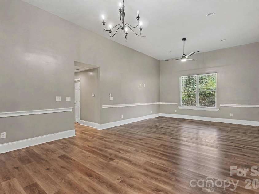 703 Enochville Avenue, Kannapolis, NC 28081.  MLS# CAR4423409, YatesRealty ID 52396. 