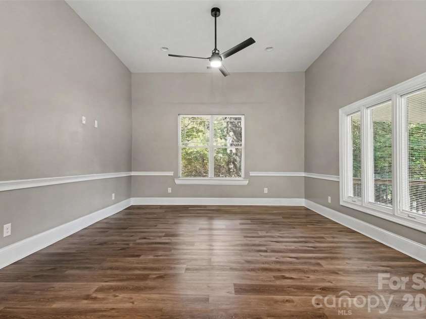 703 Enochville Avenue, Kannapolis, NC 28081.  MLS# CAR4423409, YatesRealty ID 52396. 