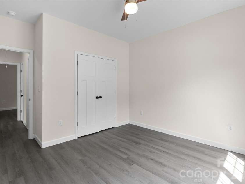 208 Nottingham Drive, York, SC 29745.  MLS# CAR4388406, YatesRealty ID 52398. 