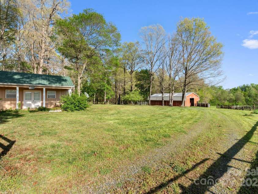 15670 Bethel Avenue Extension, Midland, NC 28107.  MLS# CAR4245551, YatesRealty ID 524. 