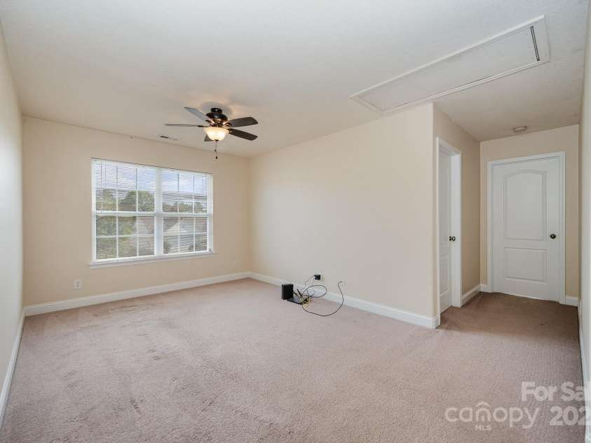 1994 Quill Court, Kannapolis, NC 28083.  MLS# CAR4190772, YatesRealty ID 5240. 